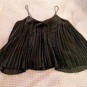 Abercrombie flowy pleated tank top dark green